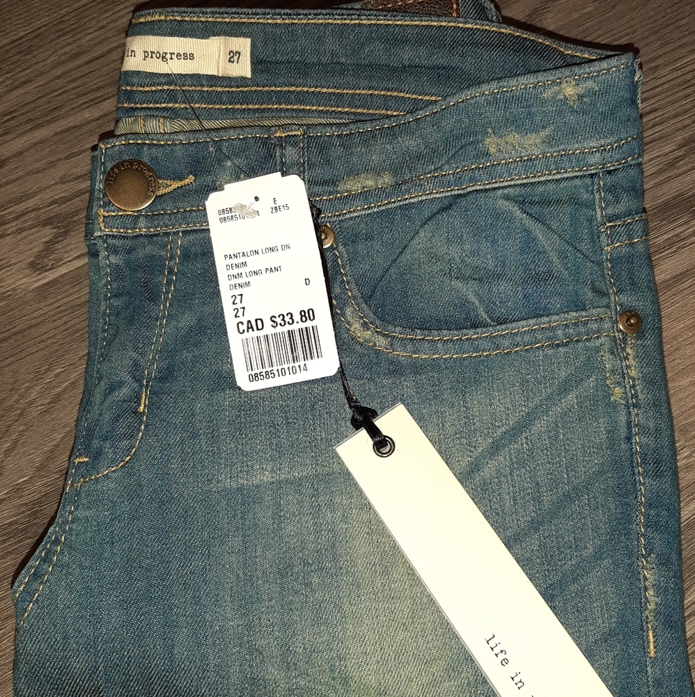 Faded Skinny Jean's size 27 Life in progress